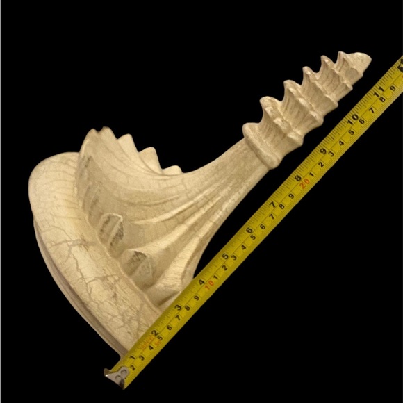 🌸 WALL ACCENT SHELF/DECOR - Picture 5 of 8